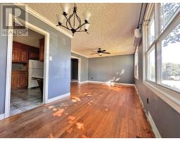 2 McMaster Place thumbnail 7