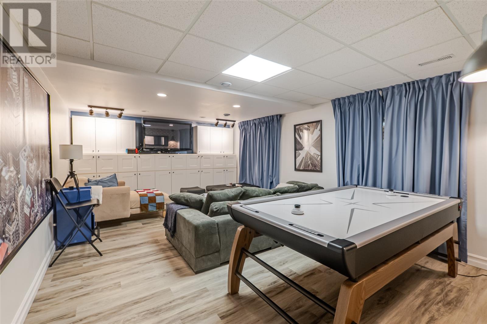 124 Sheldon Drive - 43