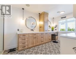 124 Sheldon Drive thumbnail 34