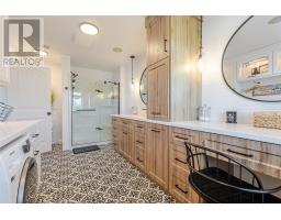 124 Sheldon Drive thumbnail 35