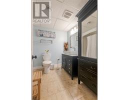 124 Sheldon Drive thumbnail 48