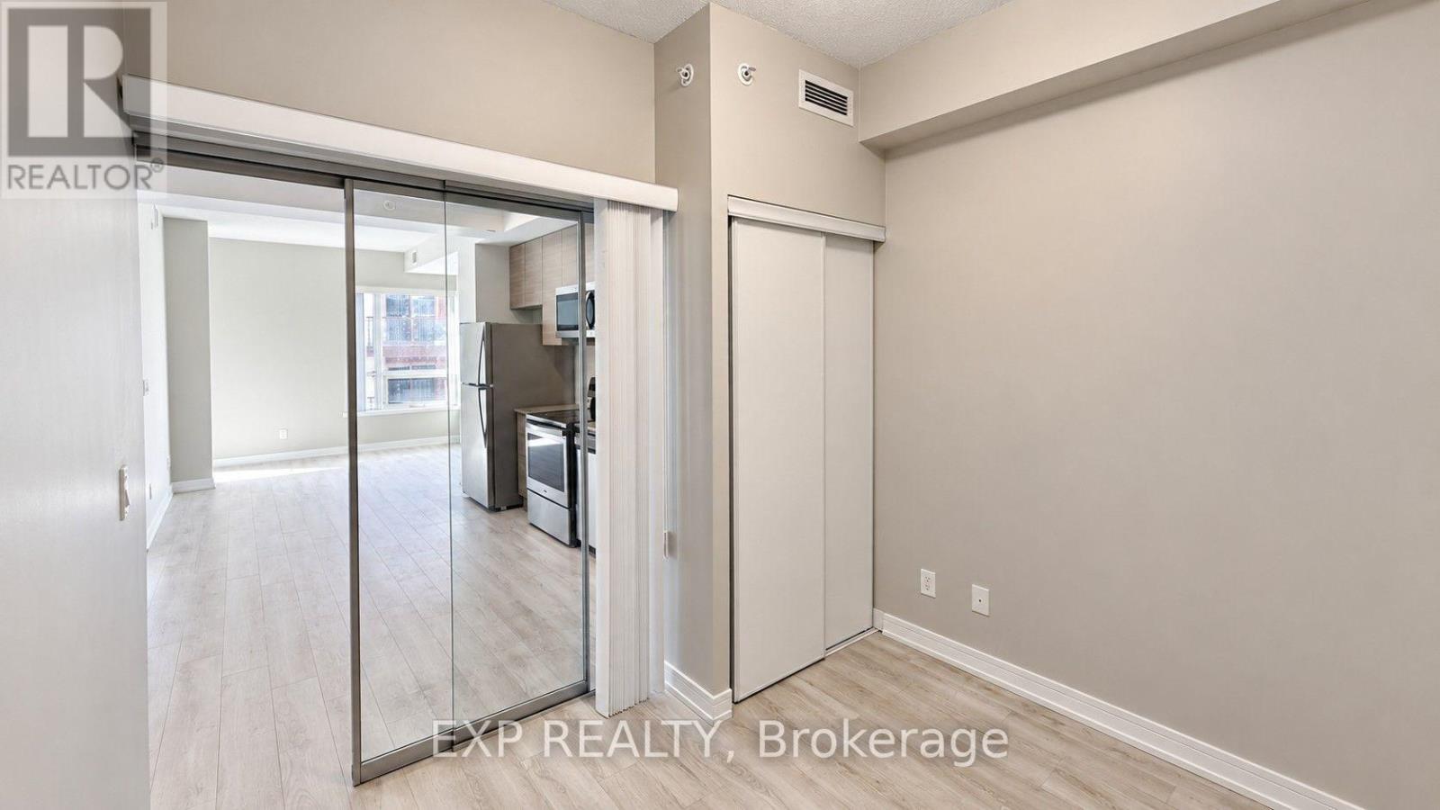512- 621 Sheppard Avenue East, Toronto, ON photo 13