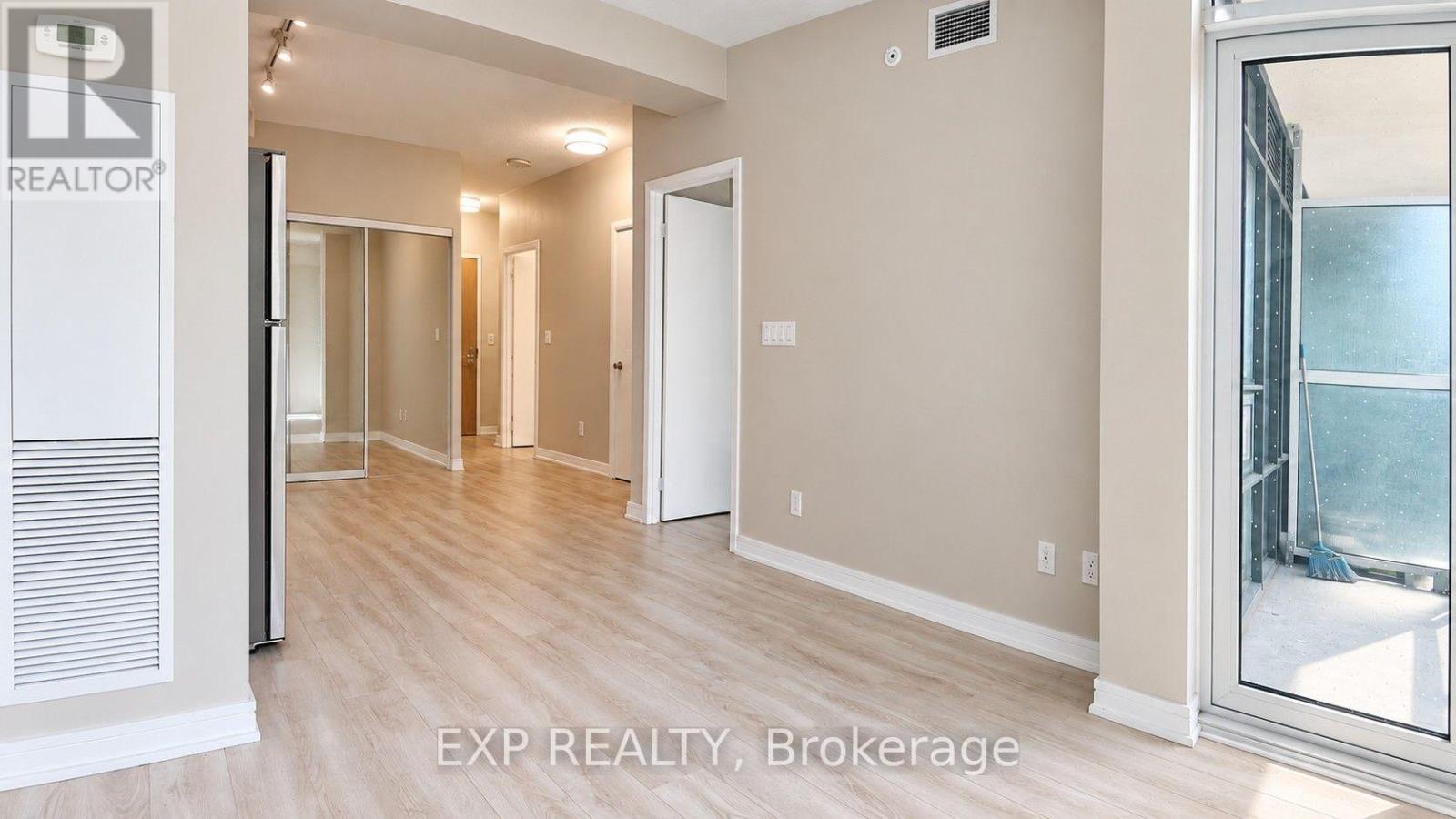 512- 621 Sheppard Avenue East, Toronto, ON photo 9