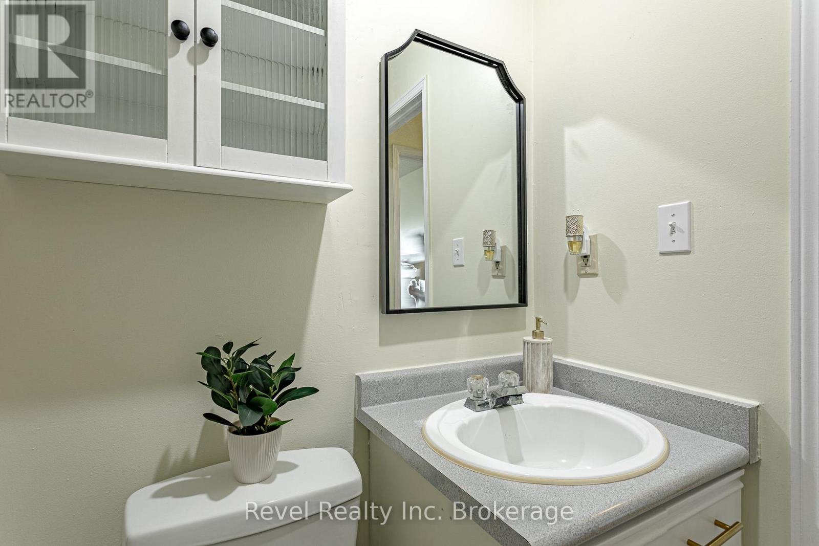 #47 56 HIAWATHA ROAD - 13