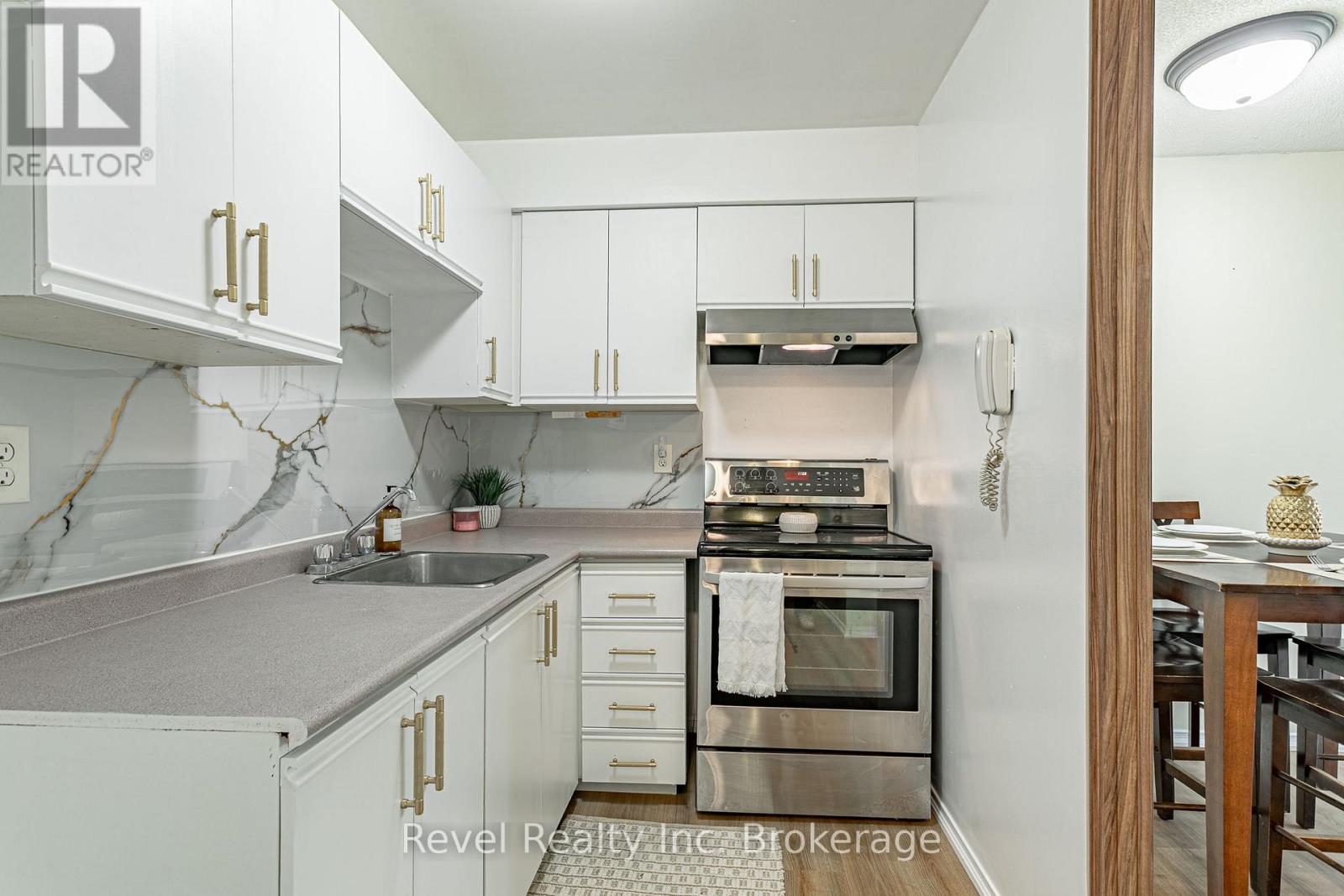 #47 56 HIAWATHA ROAD - 6
