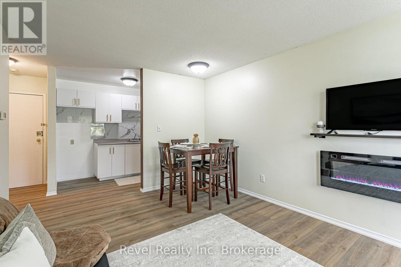 #47 56 HIAWATHA ROAD - 9