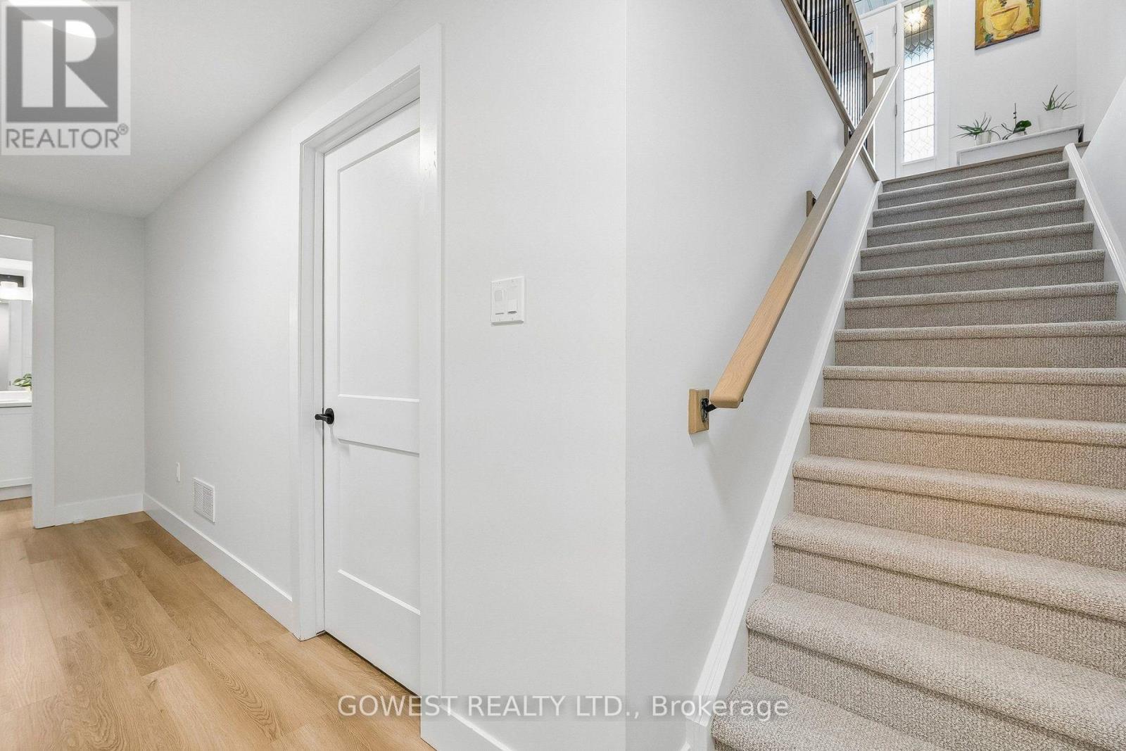 #23 2797 RED MAPLE AVENUE - 31