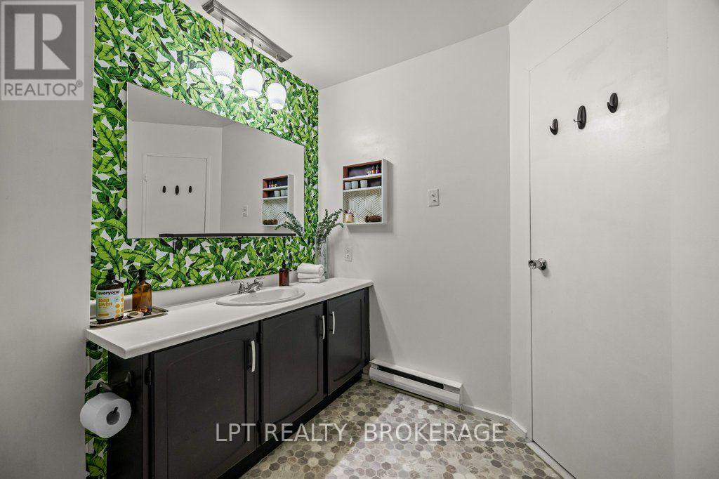 66 Greenview Drive — photo 14