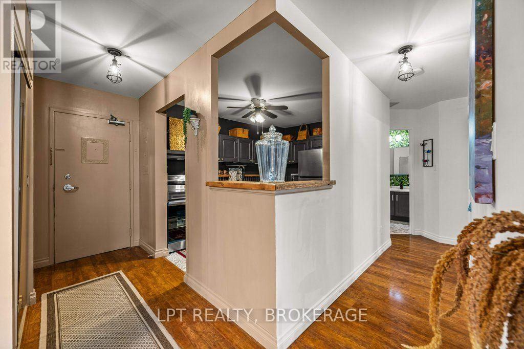 208 - 66 GREENVIEW DRIVE, Kingston — photo 2