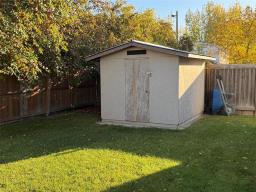 3 Dray Place Sw, Altona, MB R0G0B2 Photo 11