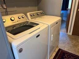 3 Dray Place Sw, Altona, MB R0G0B2 Photo 9