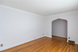 173 Belmont Avenue, Winnipeg, MB R2V0X9 Photo 7