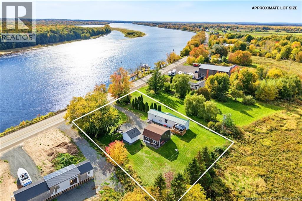 1711 Route 105 - 9