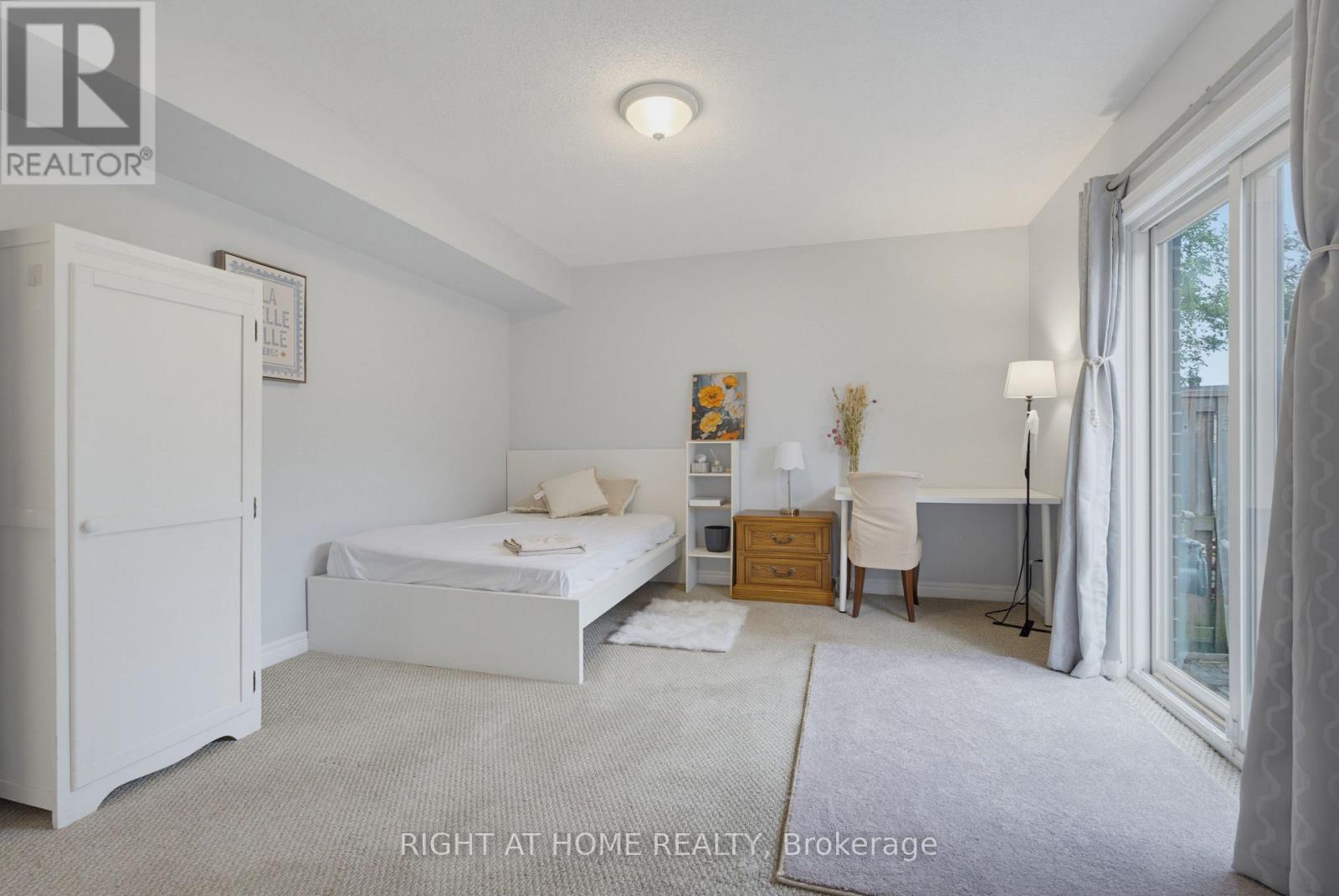 #14 1548 RICHMOND STREET - 10