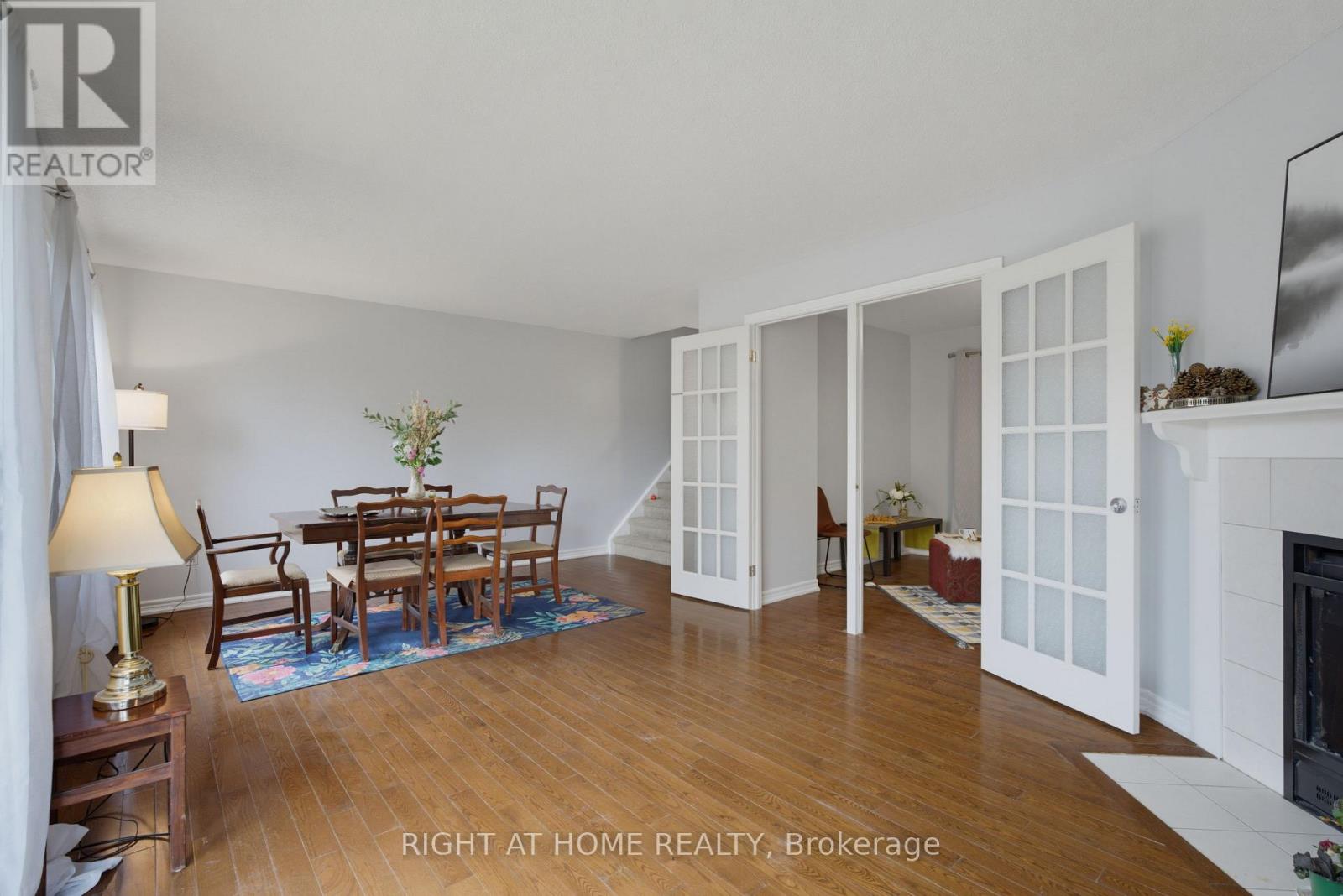 #14 1548 RICHMOND STREET - 19