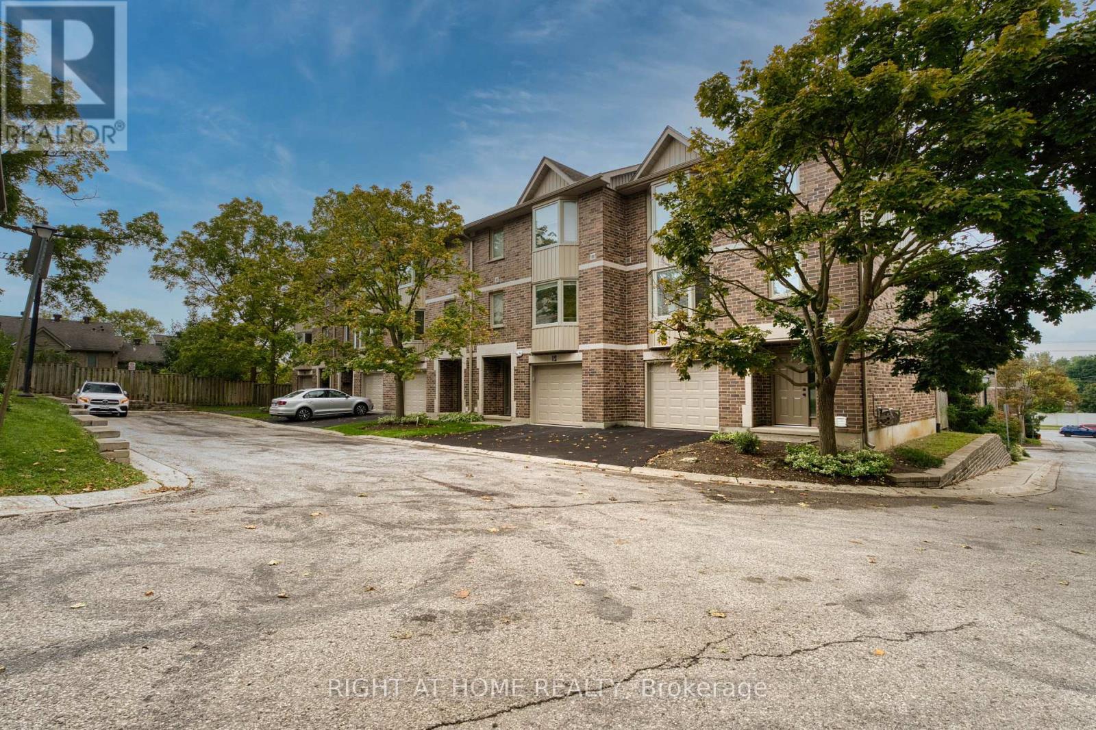 #14 1548 RICHMOND STREET - 2