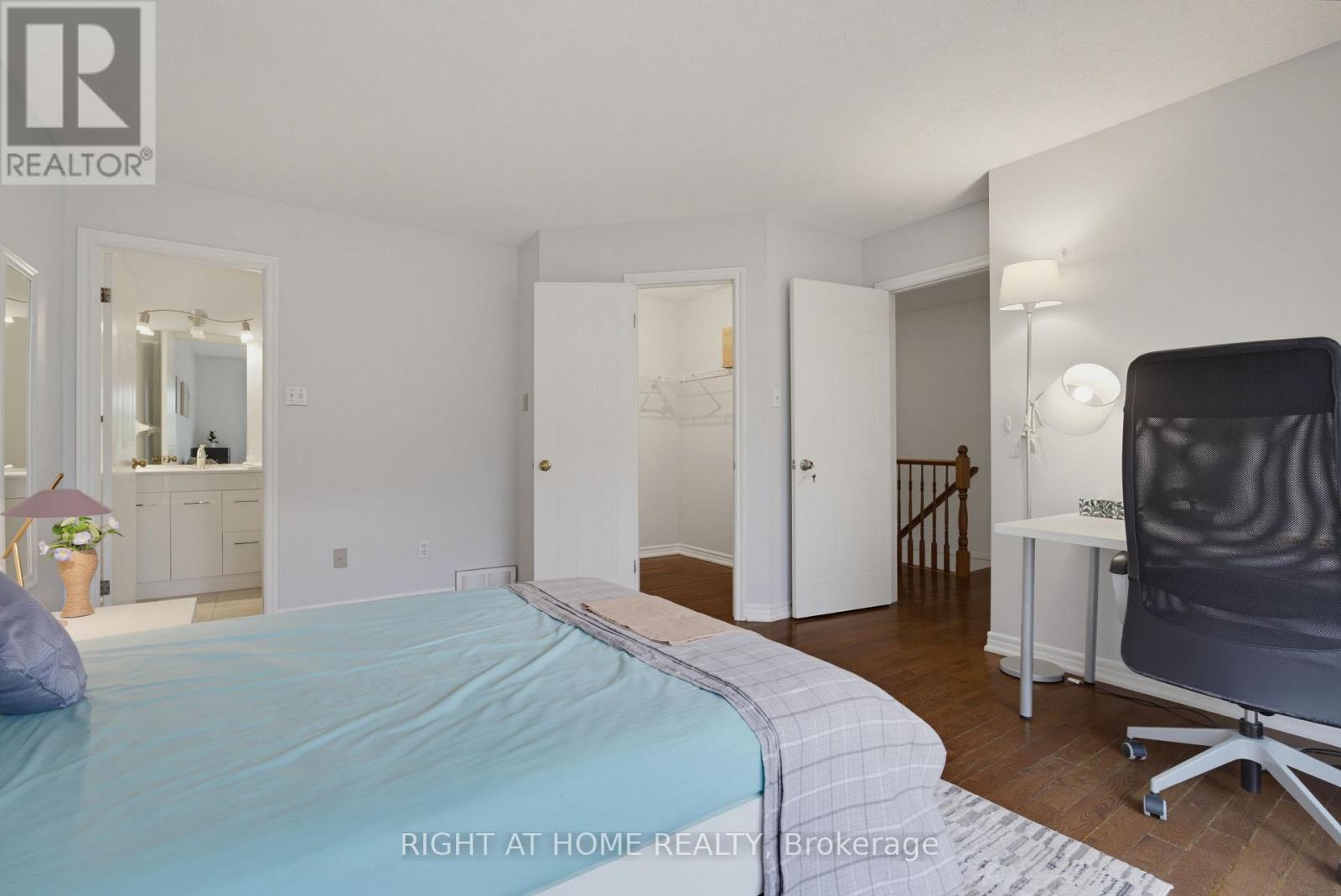 #14 1548 RICHMOND STREET - 28