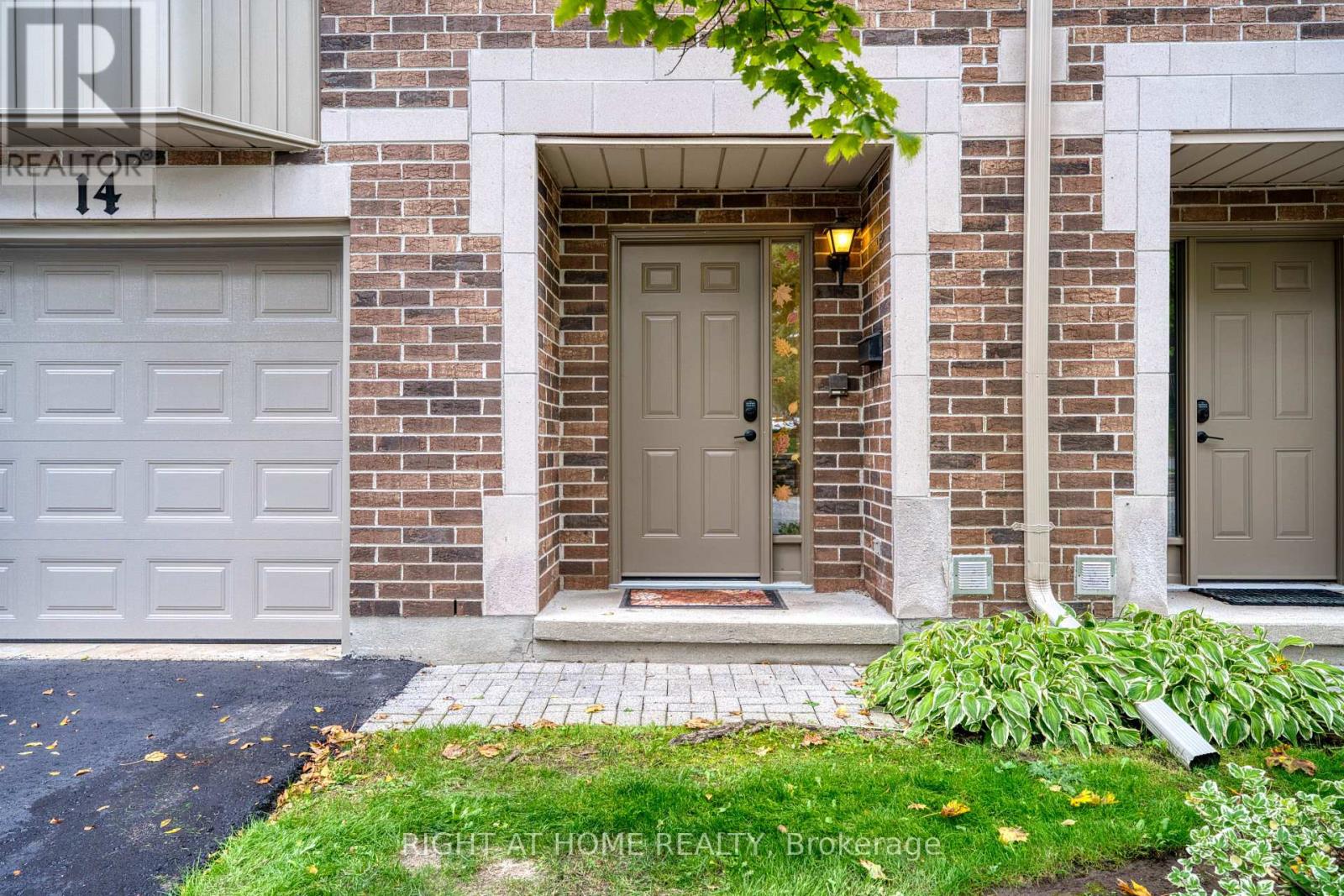 #14 1548 RICHMOND STREET - 4