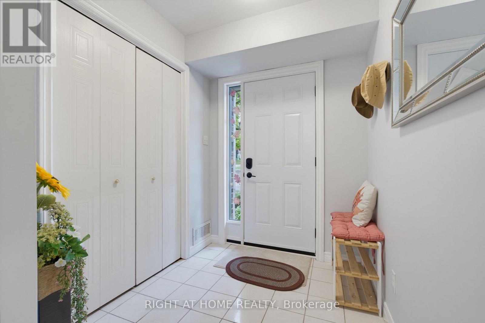 #14 1548 RICHMOND STREET - 6
