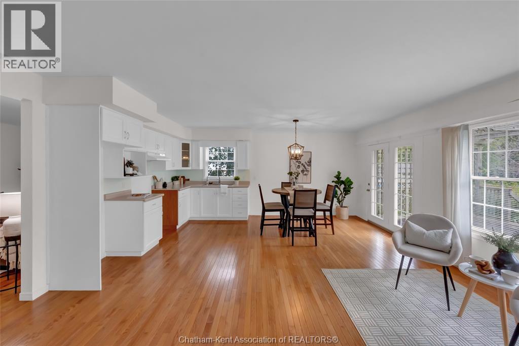 6 James STREET - Image 10