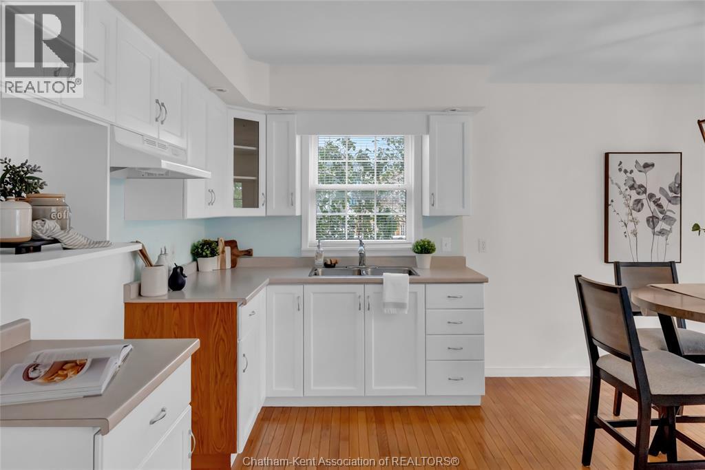 6 James STREET - Image 13
