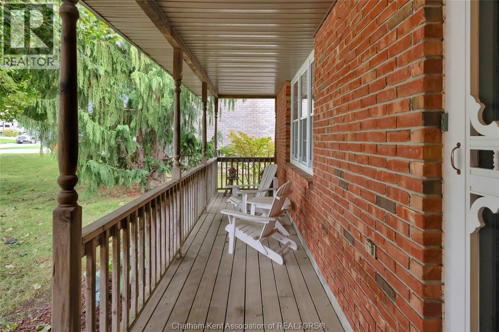 6 James STREET - Image 32
