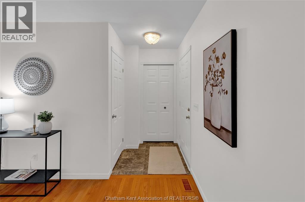 6 James STREET - Image 6