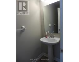 Bathroom - 117 Thornbury Crescent, Ottawa, ON K2G6J1 Photo 7