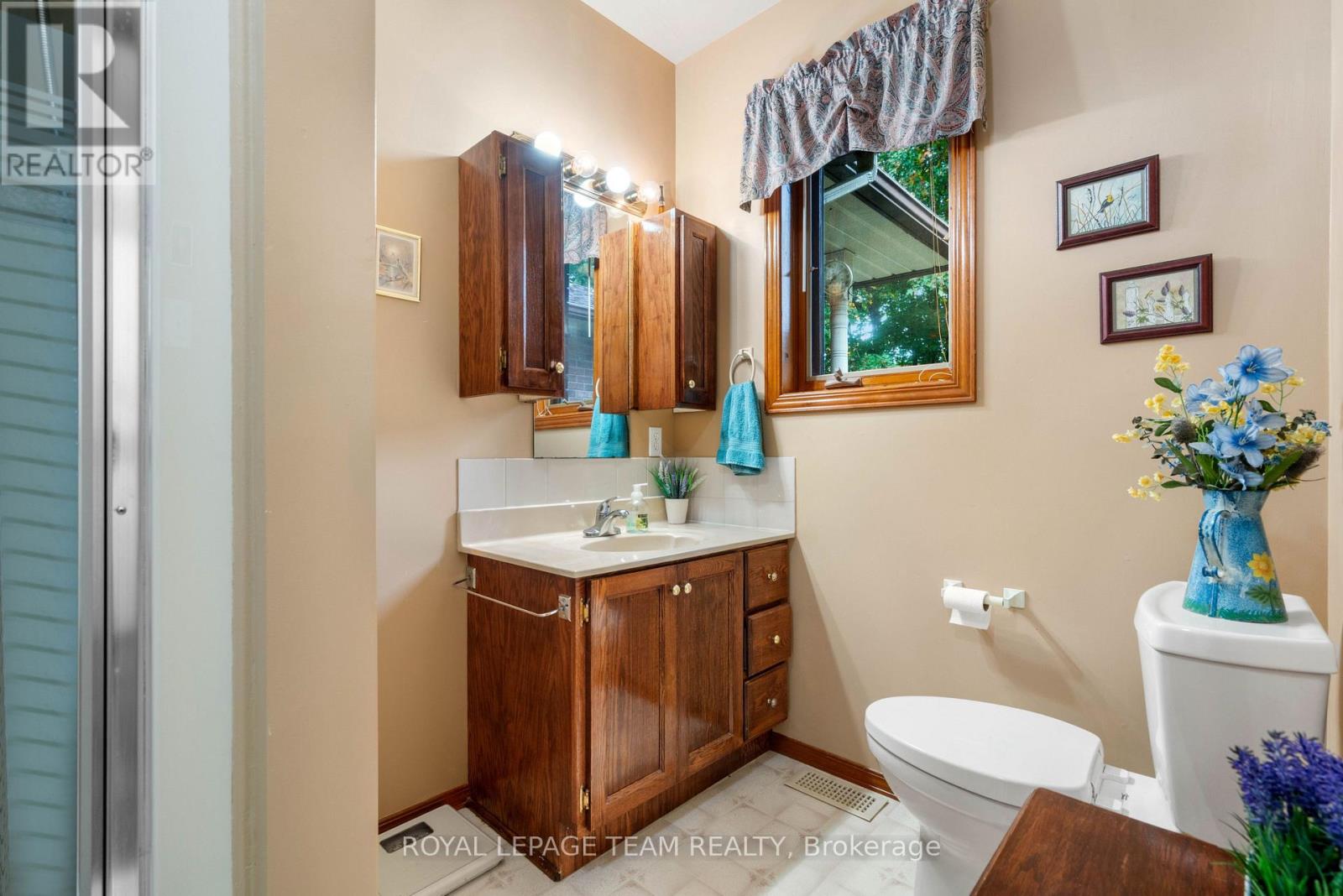 8036 MARIONVILLE ROAD - Image 21