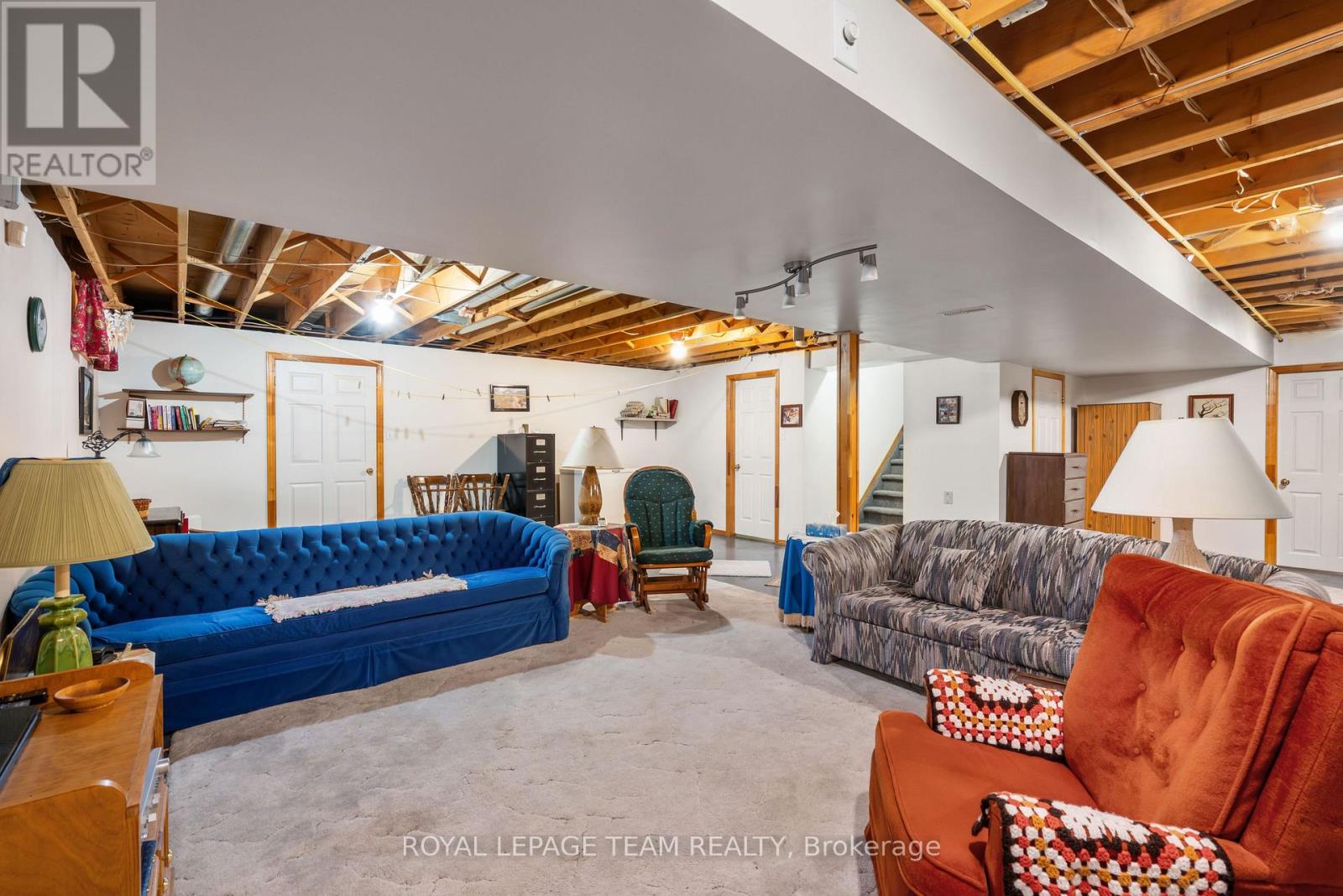 8036 MARIONVILLE ROAD - Image 32