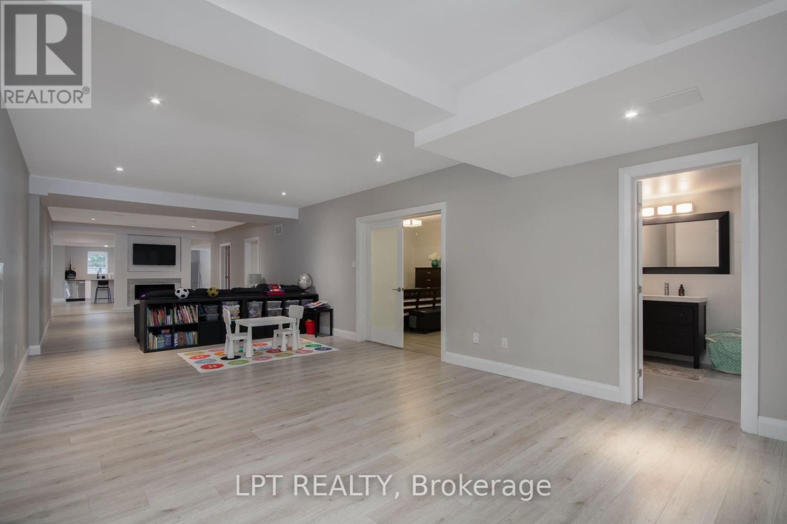 847 WALKLEY ROAD - Image 37