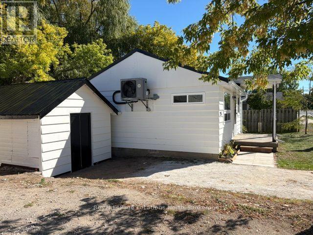 253 Thompson Street — photo 4