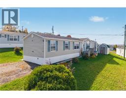 15 Senator Drive, photo 2
