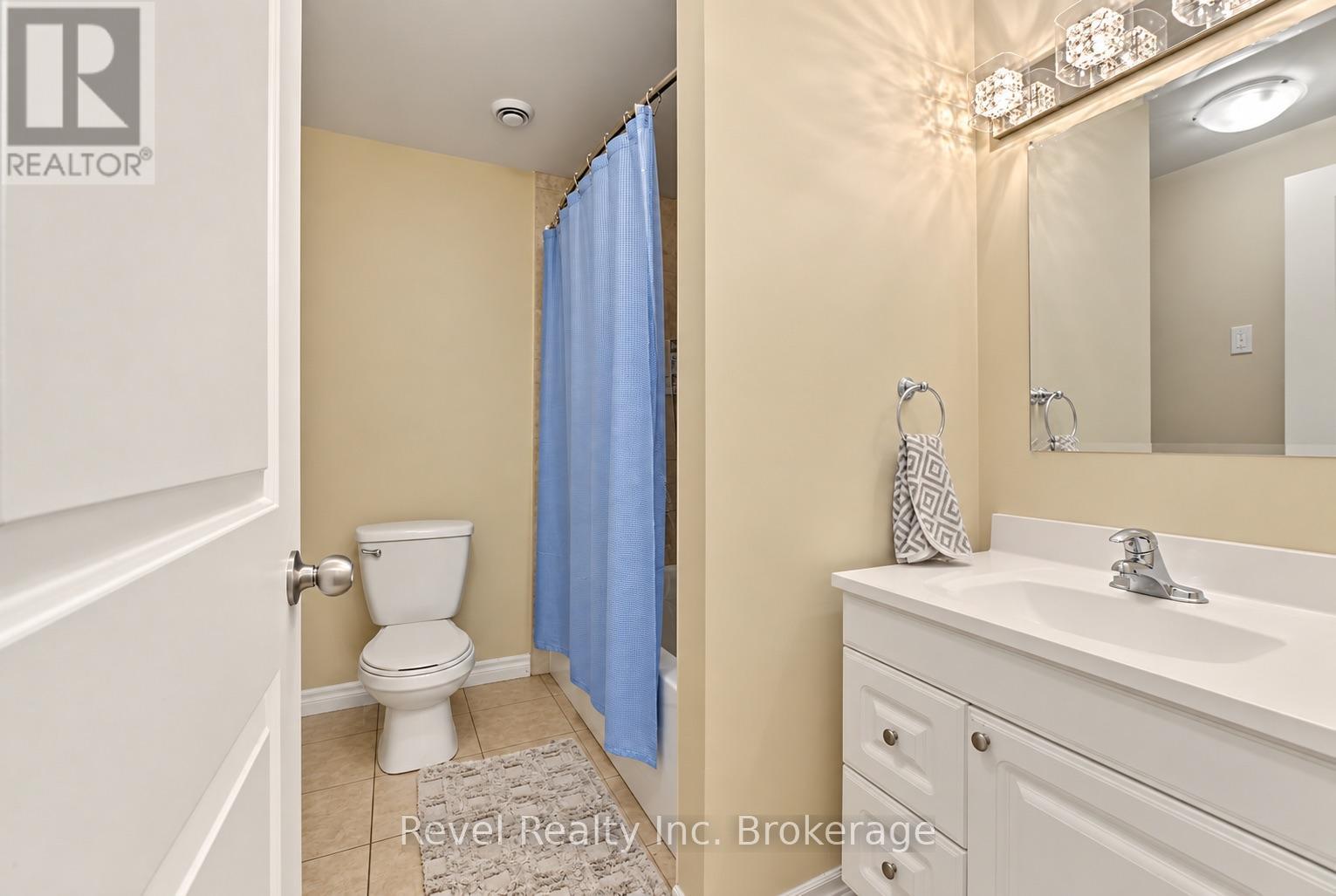 373 FIRST AVENUE E - 10