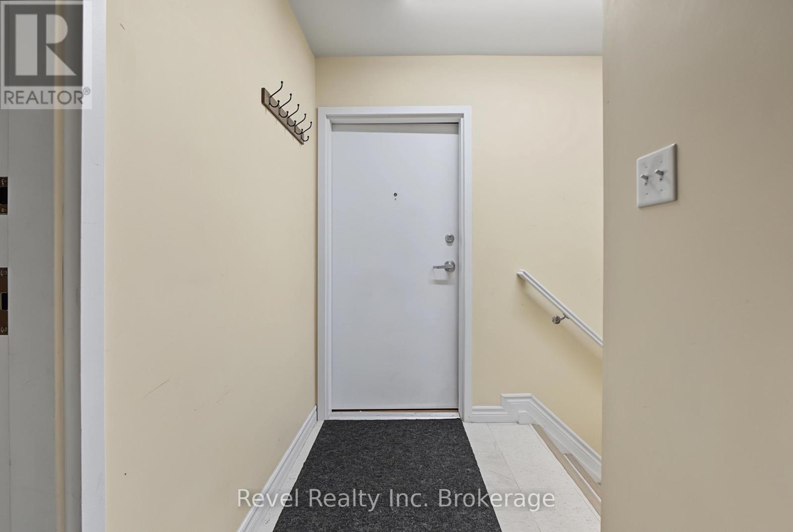 373 FIRST AVENUE E - 26