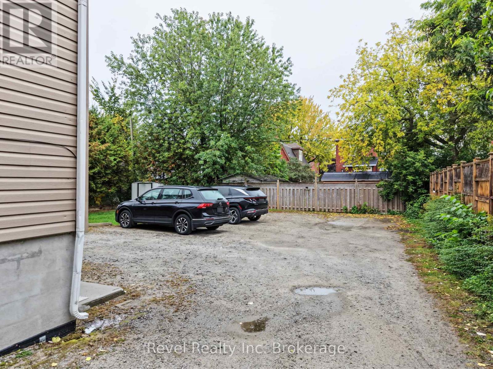 373 FIRST AVENUE E - 47