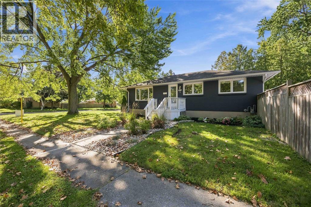 957 KENSINGTON BOULEVARD - 2