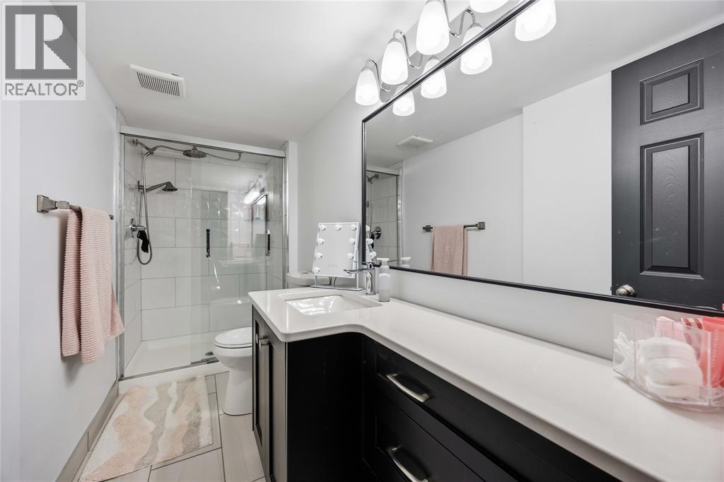 957 KENSINGTON BOULEVARD - 23