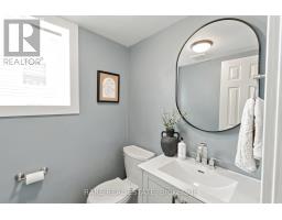57 Fenwick Avenue, Clarington, ON L1C4S2 Photo 23