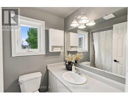 57 Fenwick Avenue, Clarington, ON L1C4S2 Photo 28