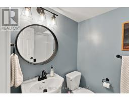 57 Fenwick Avenue, Clarington, ON L1C4S2 Photo 39