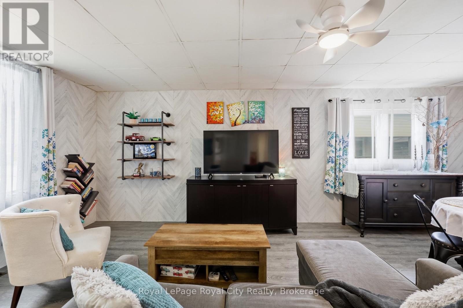 22 HILL AVENUE - 8