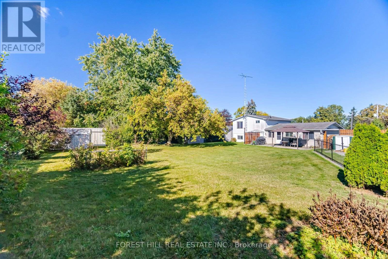 33 RICE DRIVE - 23