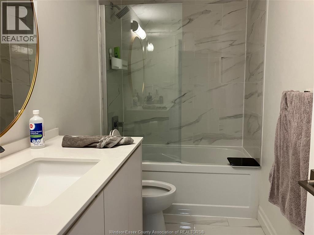 3290 Stella Crescent — photo 10
