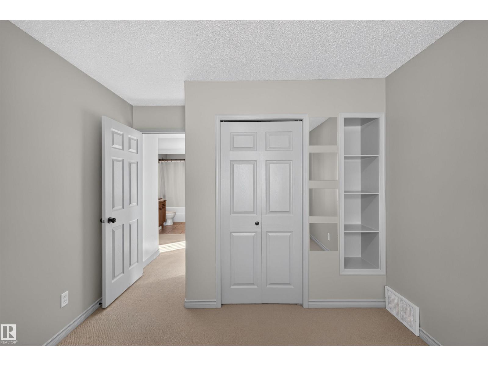 6116 8 AV SW - 11