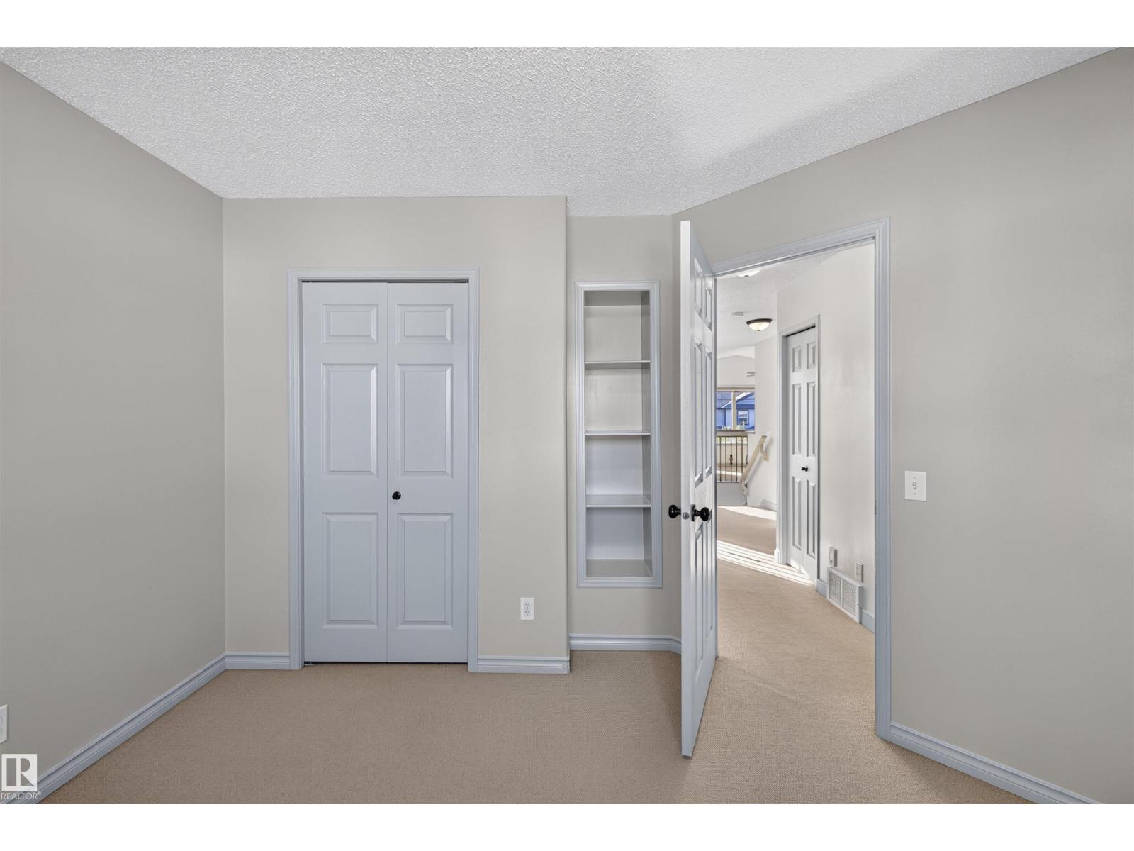 6116 8 AV SW - Image 15