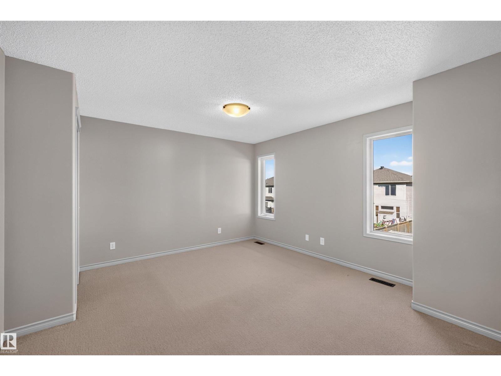 6116 8 AV SW - Image 16