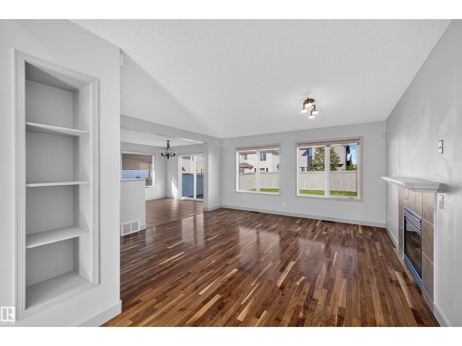 6116 8 AV SW - 24