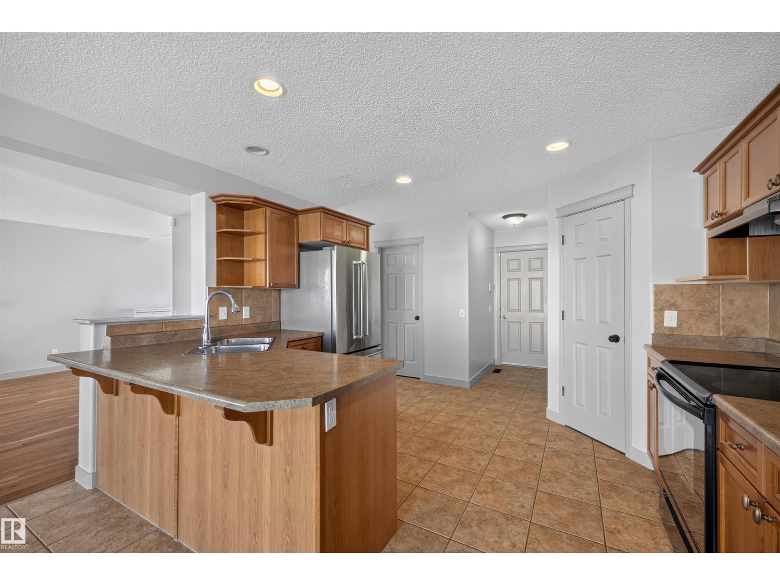 6116 8 AV SW - 31