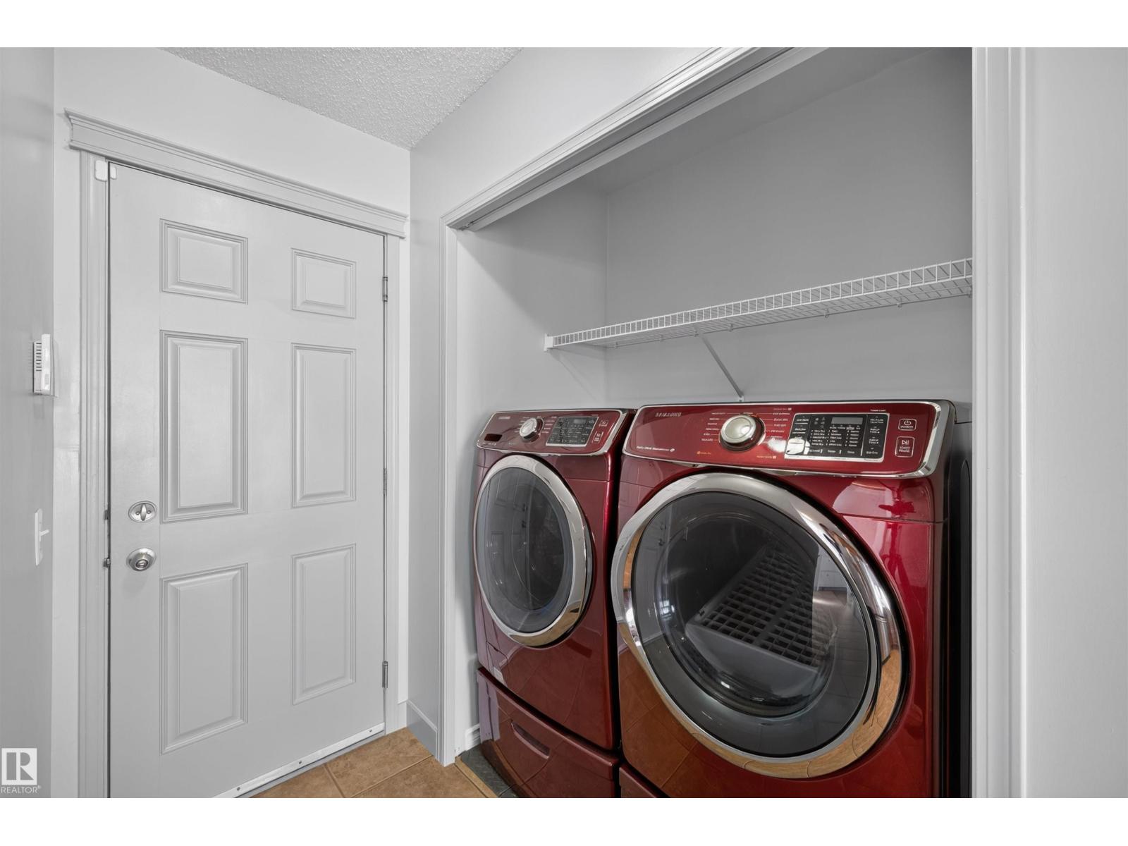 6116 8 AV SW - Image 37